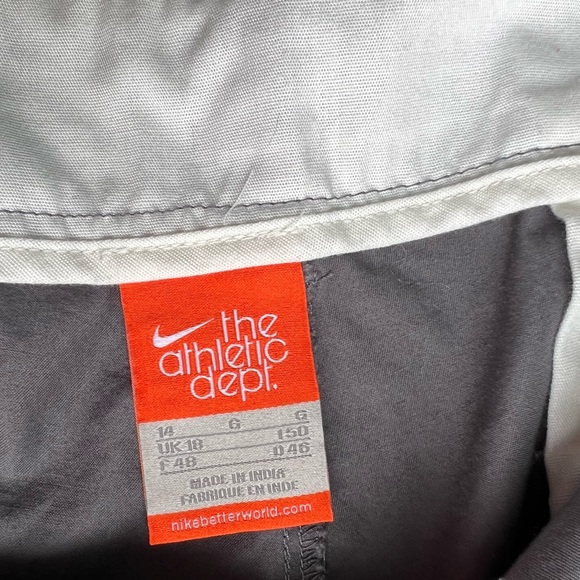 Women’s grey shorts - Nike - Picture 8 of 9